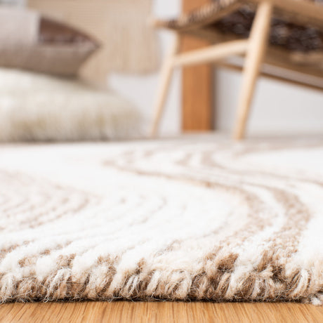 Safavieh Fifth Avenue Ftv121B Beige/Ivory Rug - Safavieh - ftv121b - 2