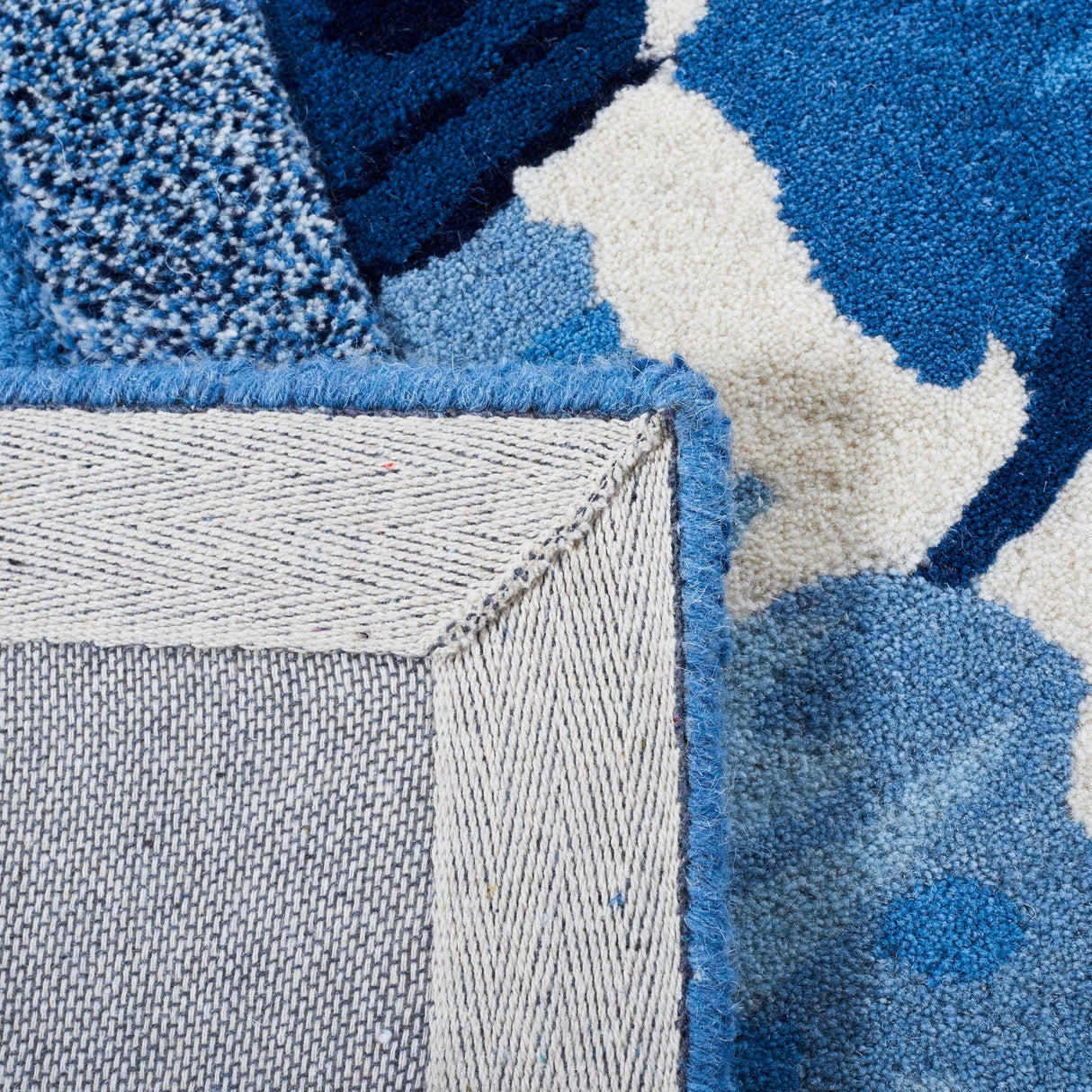 Safavieh Fifth Avenue Ftv127M Blue/Ivory Rug - Safavieh - ftv127m - 4