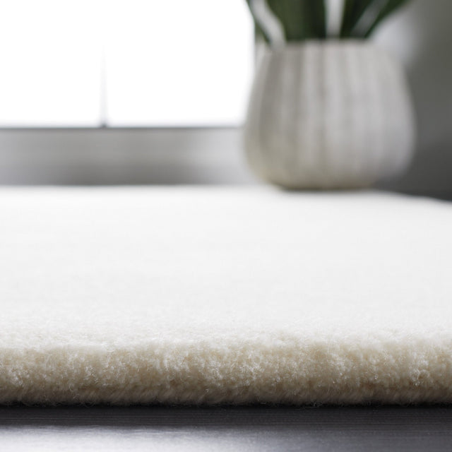 Safavieh Fifth Avenue Ftv128A Ivory Rug - Safavieh - ftv128a - 3