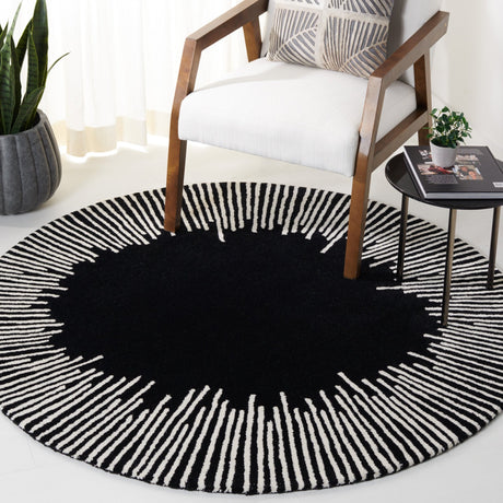 Safavieh Fifth Avenue Ftv129Z Black/Ivory Rug - Safavieh - ftv129z - 5r