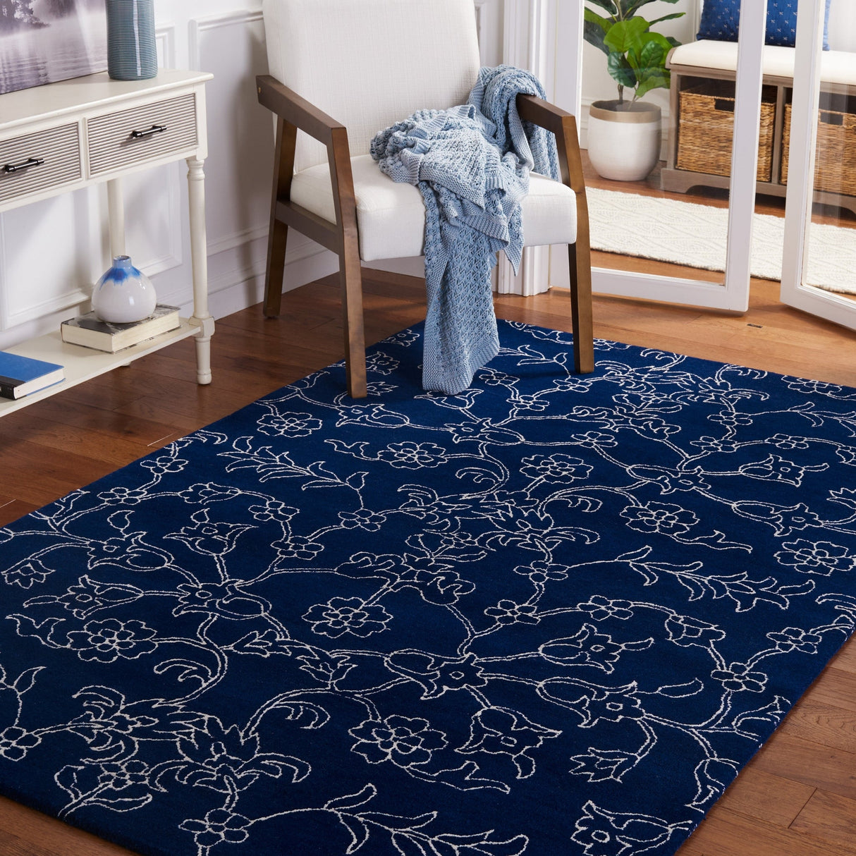 Safavieh Fifth Avenue Ftv135N Navy/Ivory Rug - Safavieh - ftv135n - 3