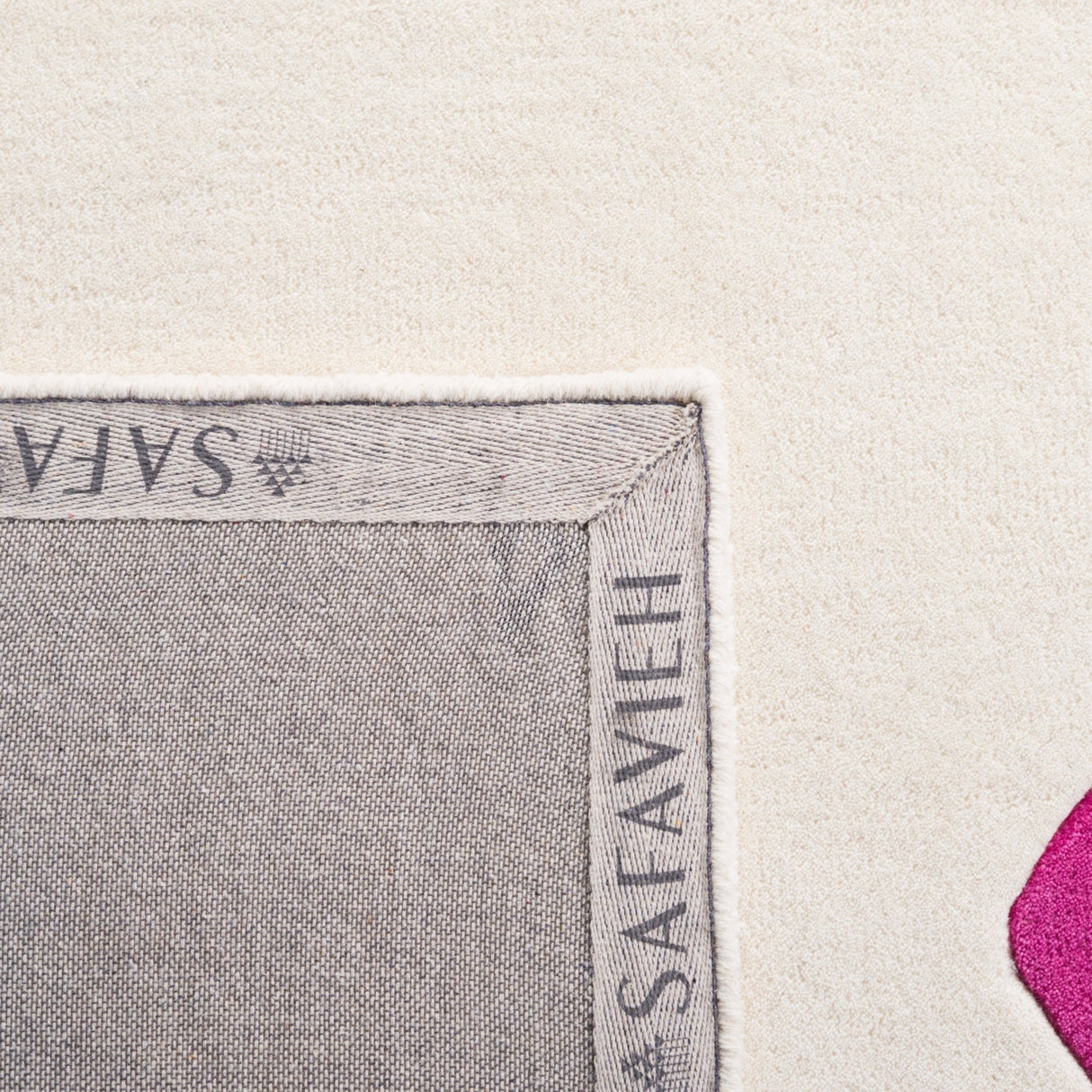 Safavieh Fifth Avenue Ftv142A Ivory/Pink Rug - Safavieh - ftv142a - 5