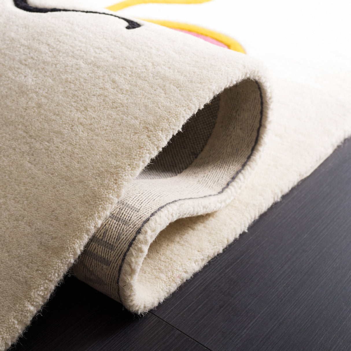 Safavieh Fifth Avenue Ftv149Q Ivory/Red Rug - Safavieh - ftv149q - 5