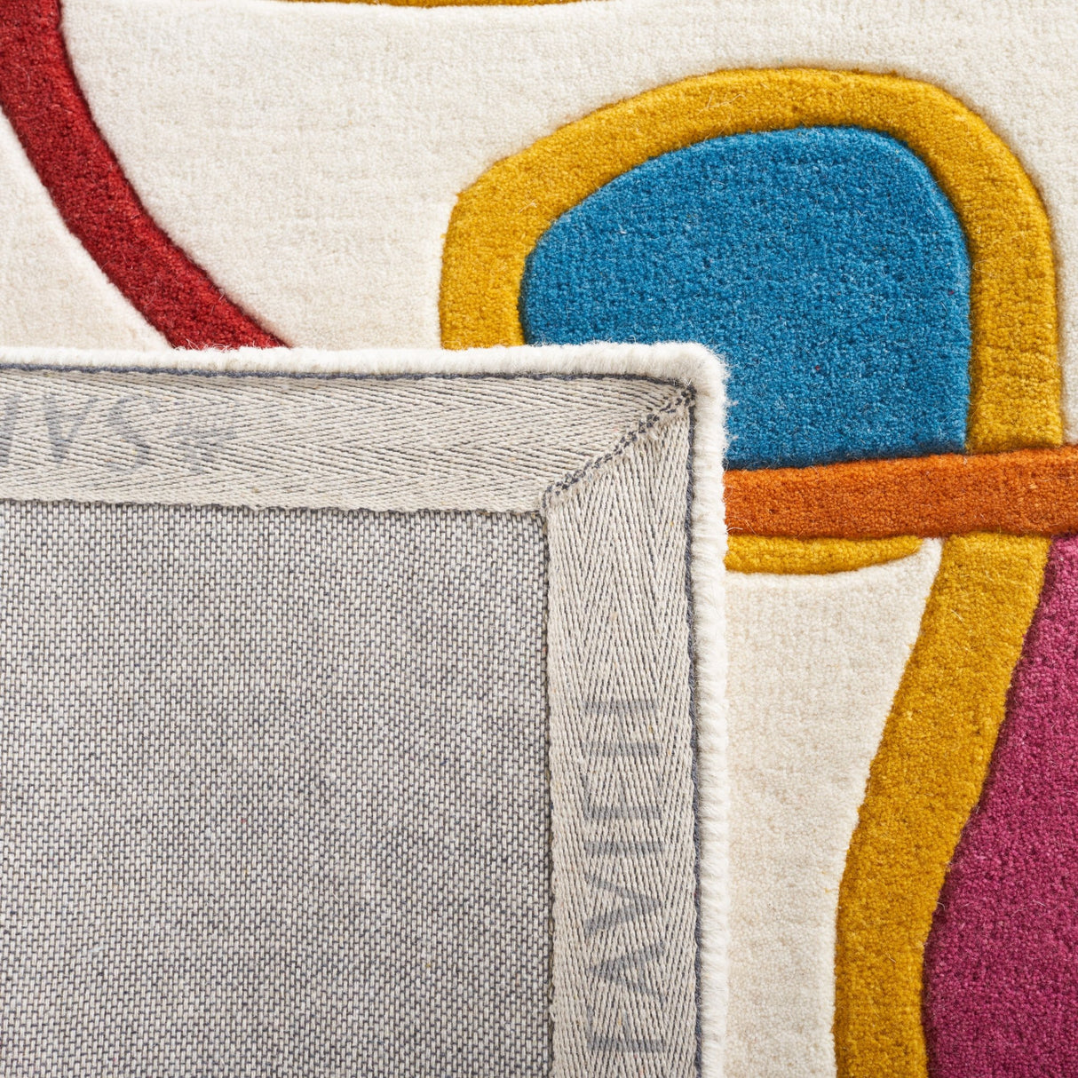 Safavieh Fifth Avenue Ftv149Q Ivory/Red Rug - Safavieh - ftv149q - 5