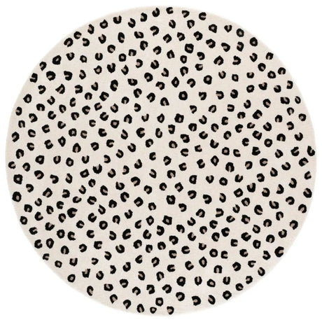 Safavieh Fifth Avenue 6'-0" x 6'-0" Rug in Ivory / Black