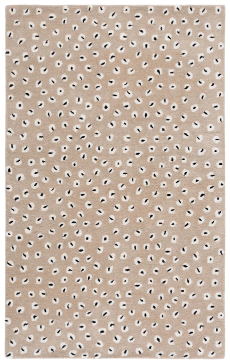 Safavieh Fifth Avenue 4'-0" x 6'-0" Rug in Beige / Ivory
