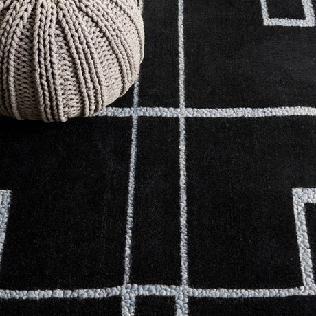 Safavieh Fifth Avenue Ftv201Z Black/Ivory Rug - Safavieh - ftv201z - 28