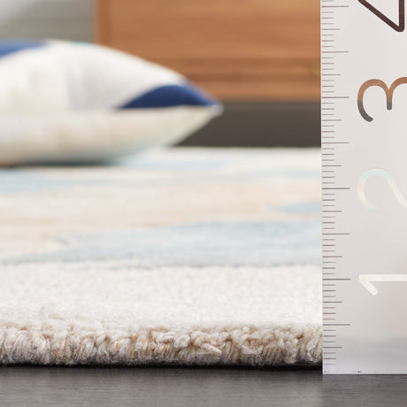 Safavieh Fifth Avenue Ftv503L Beige/Teal Rug - Safavieh - ftv503l - 3