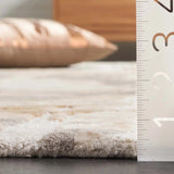 Safavieh Fifth Avenue 4'-0" x 6'-0" Rug in Beige / Taupe