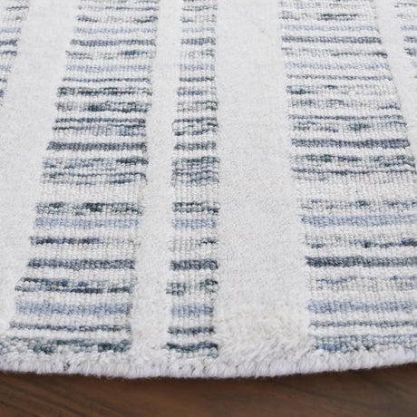Safavieh Fifth Avenue 6'-0" x 6'-0" Rug in Teal / Ivory