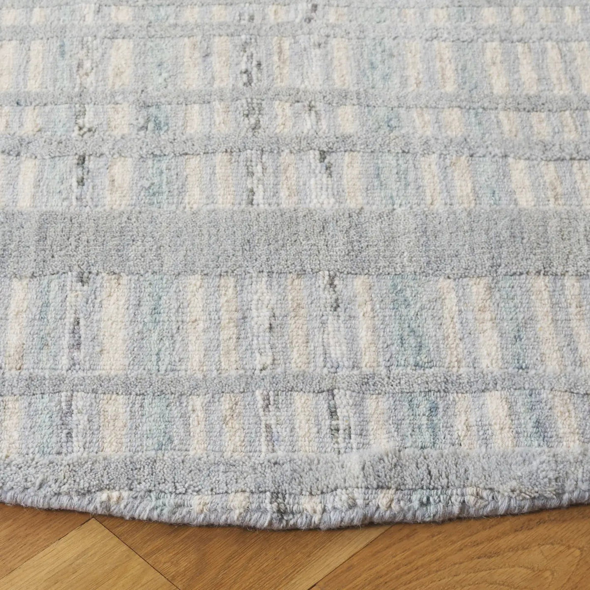 Safavieh Fifth Avenue 6'-0" x 6'-0" Rug in Teal