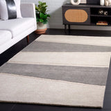 Safavieh Fifth Avenue 4'-0" x 6'-0" Rug in Grey / Charcoal