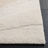 Safavieh Fifth Avenue 4'-0" x 6'-0" Rug in Ivory / Beige