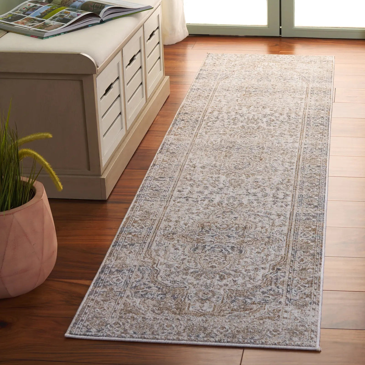 Safavieh Finley 2'-2" x 10'-0" Rug in Beige / Grey