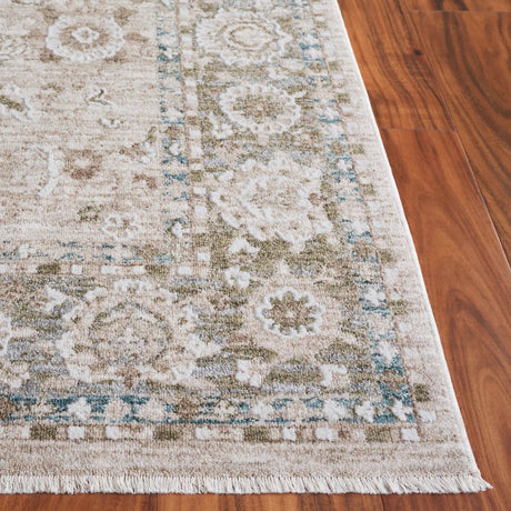 Safavieh Finley 4'-0" x 6'-0" Rug in Green / Beige