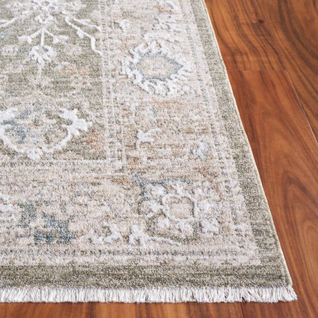 Safavieh Finley 4'-0" x 6'-0" Rug in Green / Beige