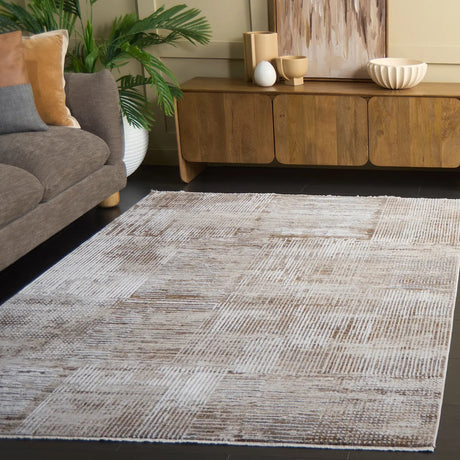 Safavieh Finley Modern 4'-0" x 6'-0" Rug in Ivory / Beige