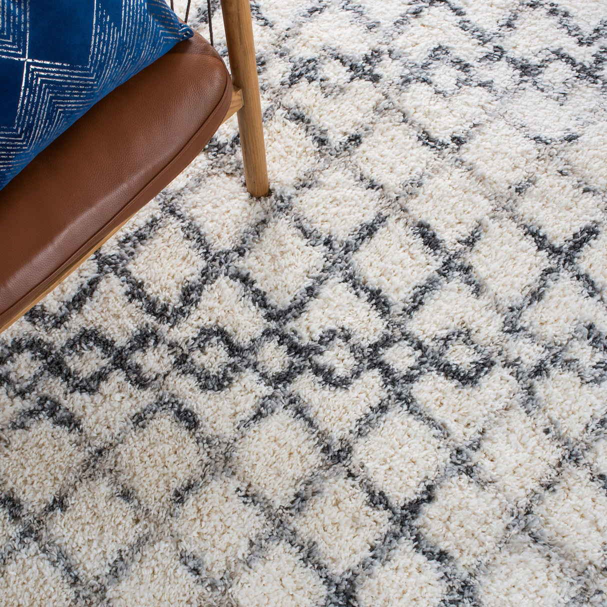 Safavieh Fontana Shag Fnt845A Ivory/Grey Rugs - Safavieh - fnt845a - 7r