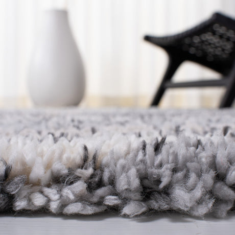 Safavieh Fontana Shag Fnt865F Grey/Ivory Rugs - Safavieh - fnt865f - 7r