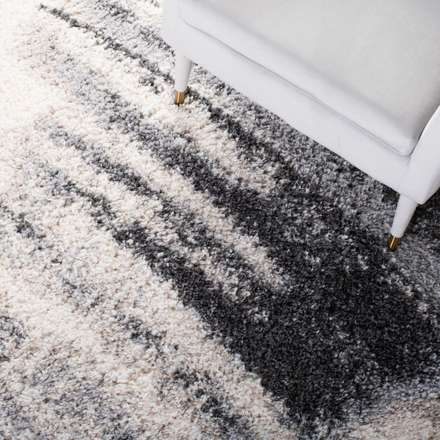Safavieh Fontana Shag Fnt896F Grey/Ivory Rugs - Safavieh - fnt896f - 7r