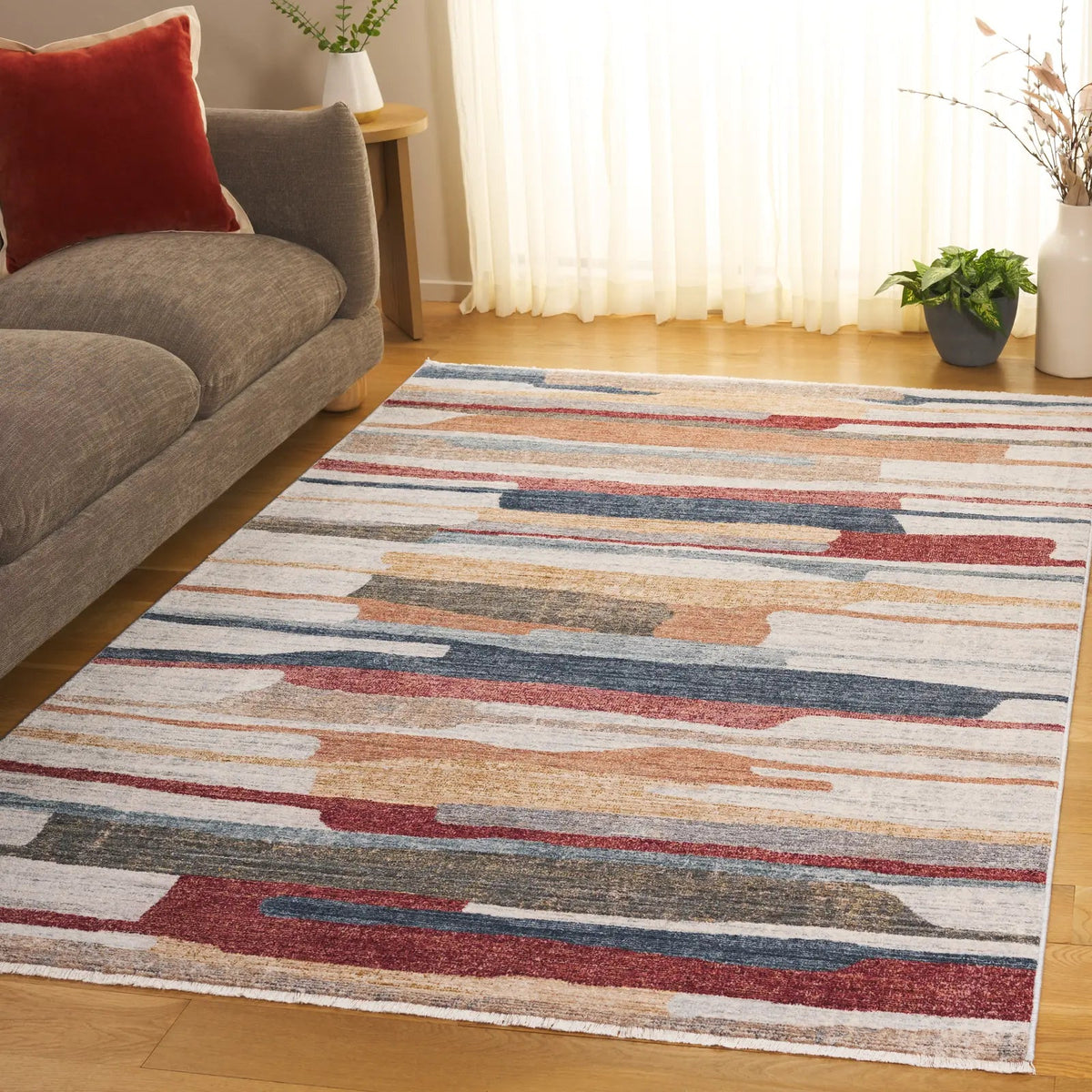 Safavieh Forum 500 5'-0" x 7'-0" Rug in Ivory / Rust Blue