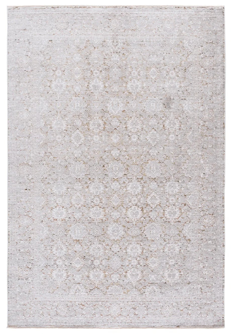 Safavieh Garnet 5'-3" x 7'-6" Rug in Grey / Gold