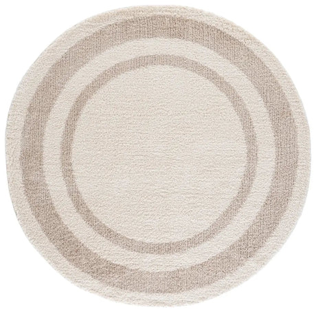 Safavieh Gemma Shag 6'-7" x 6'-7" Rug in Ivory / Beige