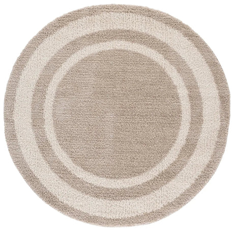 Safavieh Gemma Shag 6'-7" x 6'-7" Rug in Beige / Ivory