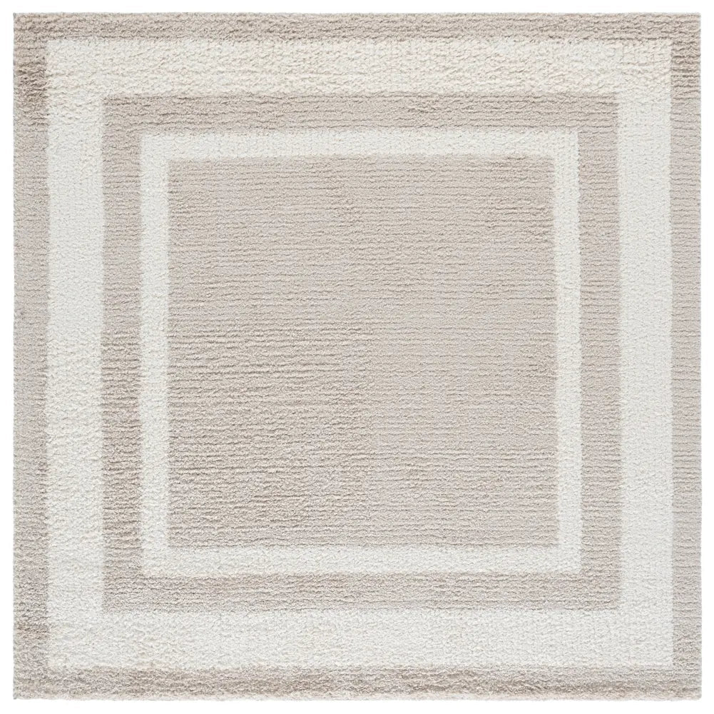 Safavieh Gemma Shag 6'-7" x 6'-7" Rug in Beige / Ivory