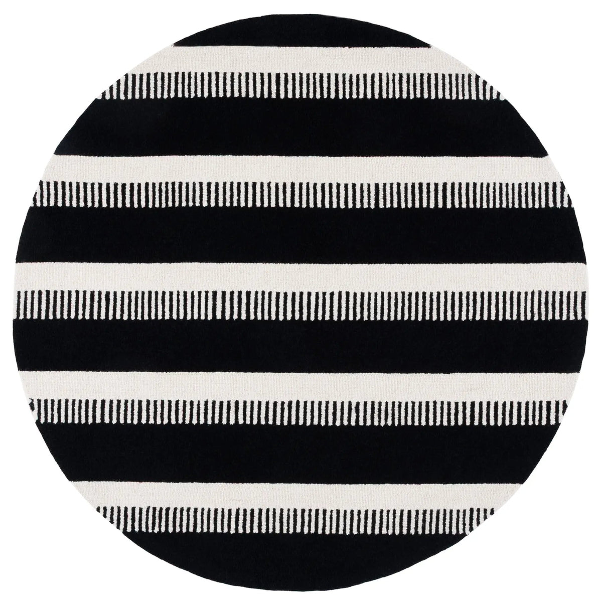 Safavieh Genre 6'-0" x 6'-0" Rug in Black / Ivory