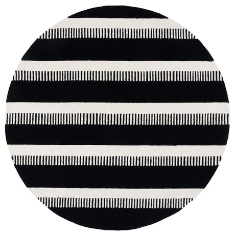 Safavieh Genre 6'-0" x 6'-0" Rug in Black / Ivory