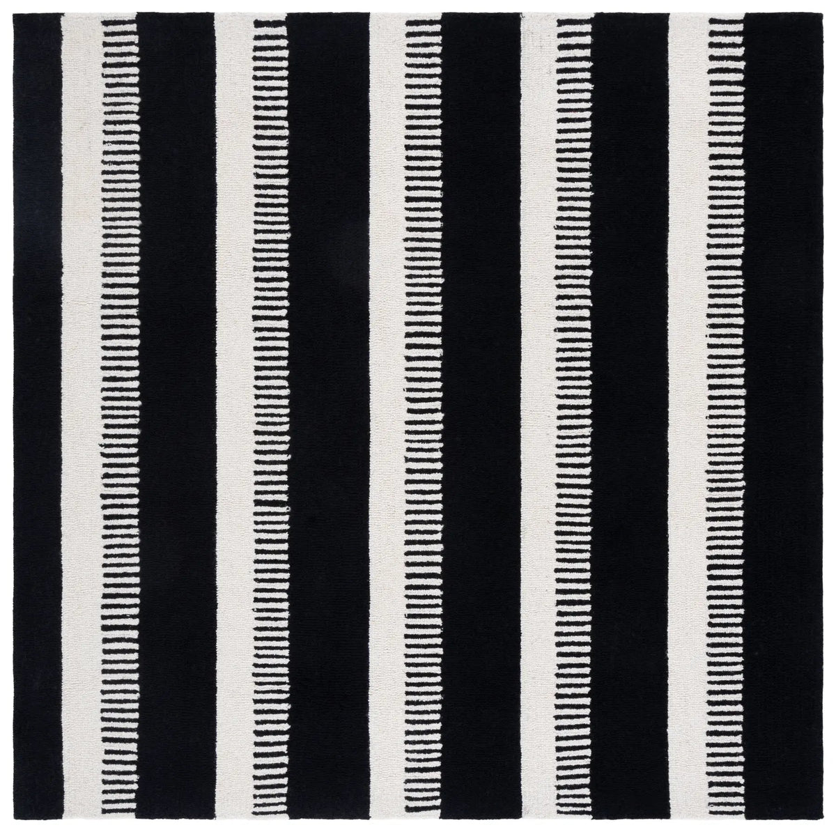 Safavieh Genre 6'-0" x 6'-0" Rug in Black / Ivory
