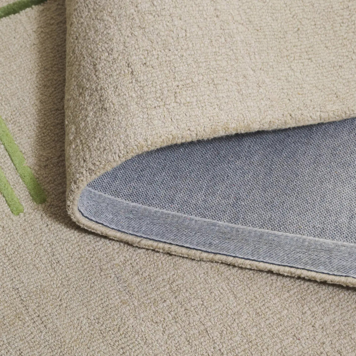 Safavieh Genre 4'-0" x 6'-0" Rug in Green / Beige
