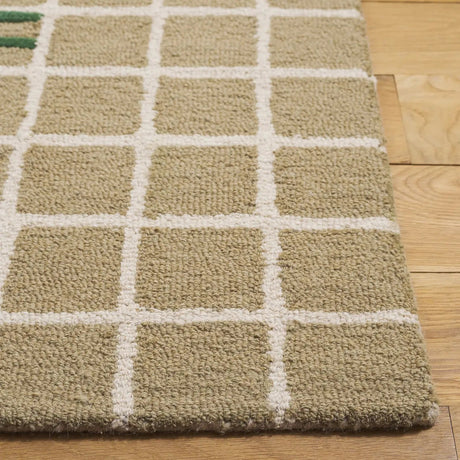 Safavieh Genre 4'-0" x 6'-0" Rug in Green / Beige