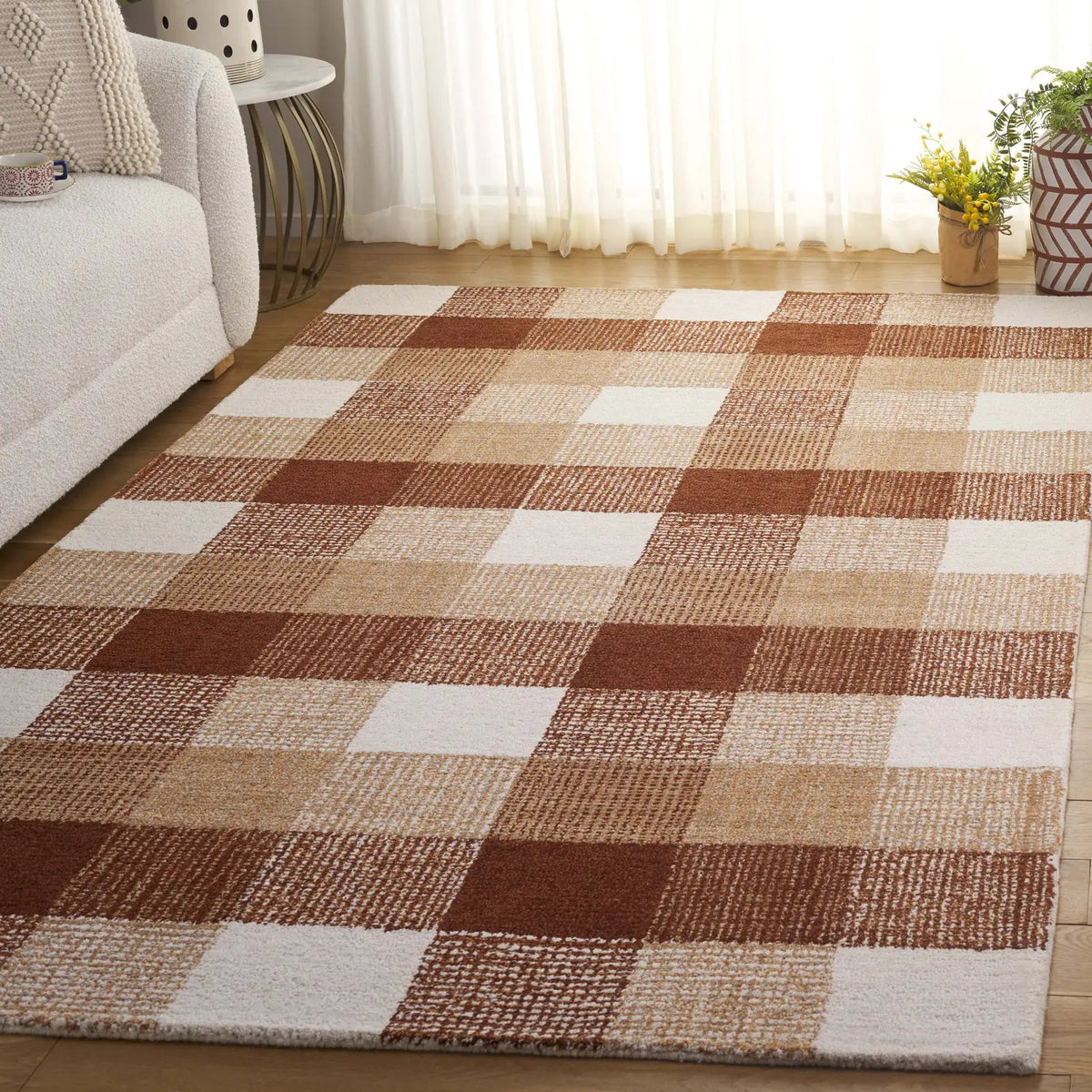 Safavieh Genre 4'-0" x 6'-0" Rug in Ivory / Rust