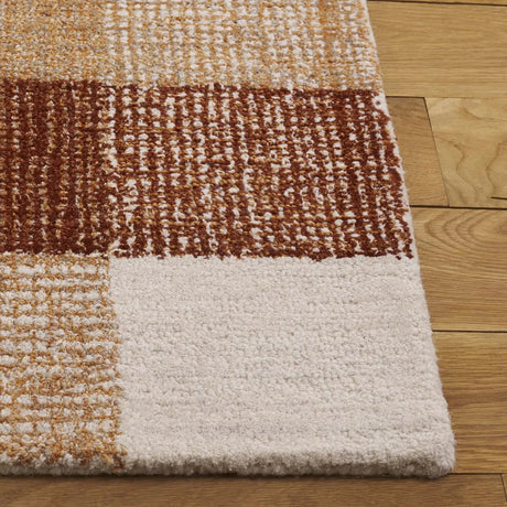 Safavieh Genre 4'-0" x 6'-0" Rug in Ivory / Rust