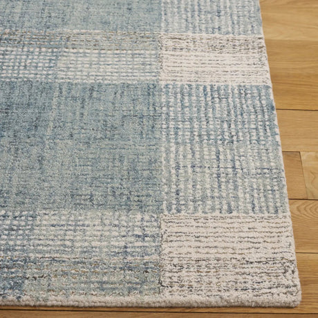 Safavieh Genre 4'-0" x 6'-0" Rug in Ivory / Blue