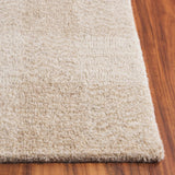 Safavieh Genre 4'-0" x 6'-0" Rug in Beige / Ivory
