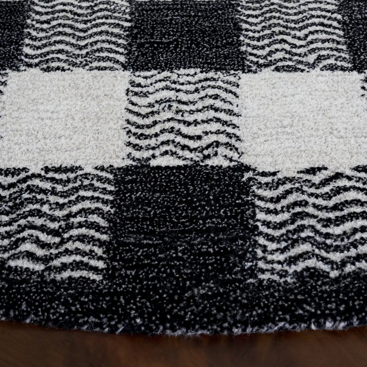 Safavieh Genre 6'-0" x 6'-0" Rug in Charcoal / Ivory