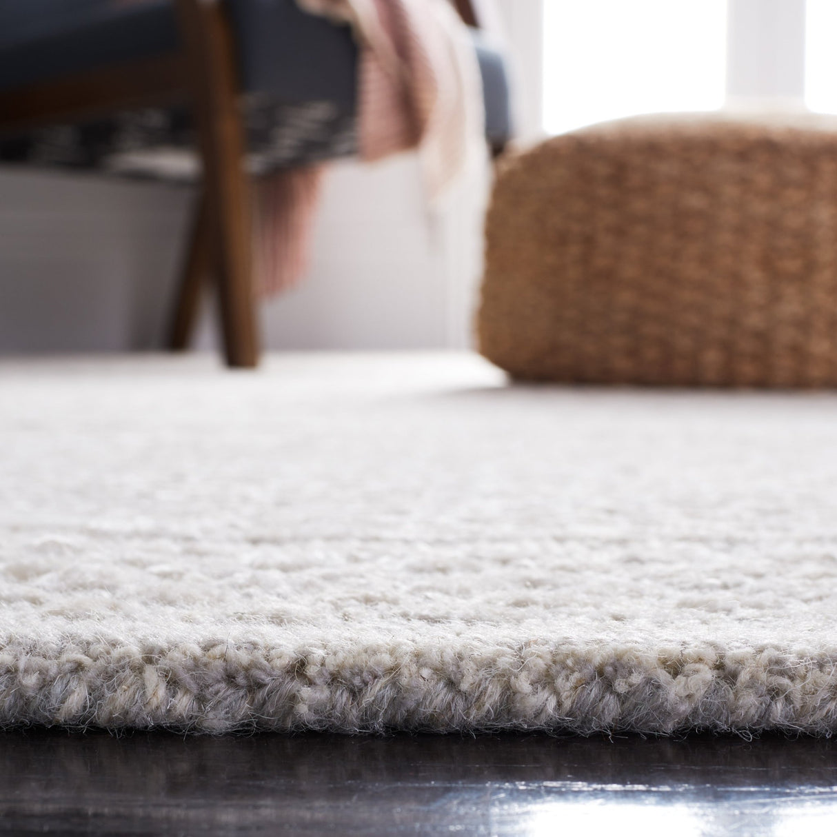 Safavieh Glamour Glm538F Grey/Ivory Rug - Safavieh - glm538f - 6r