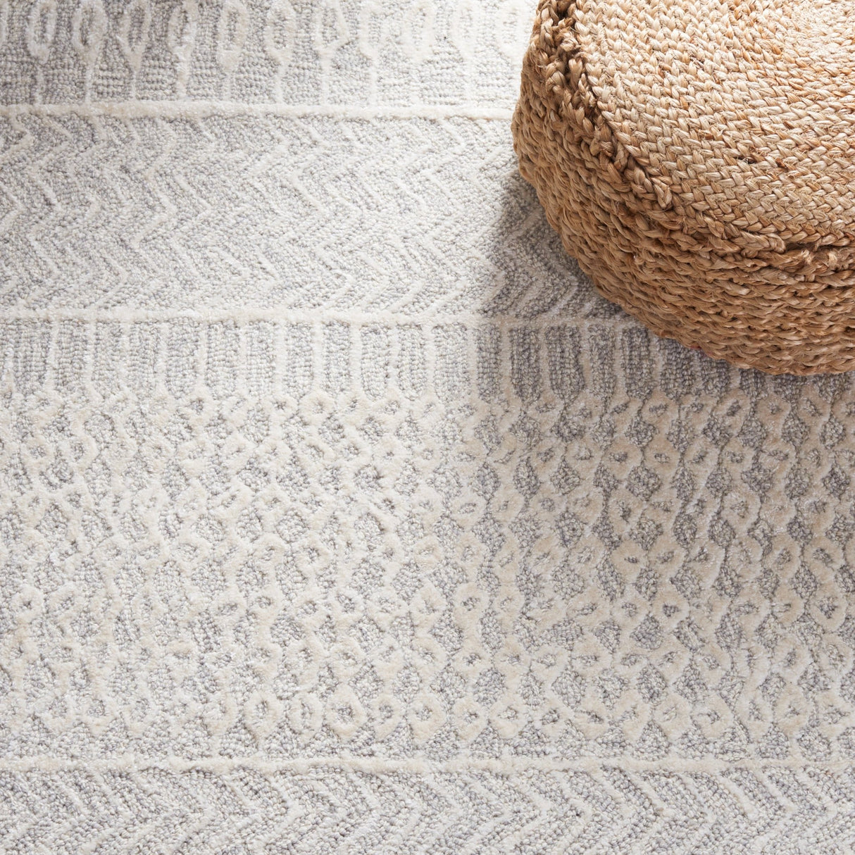 Safavieh Glamour Glm538F Grey/Ivory Rug - Safavieh - glm538f - 6r