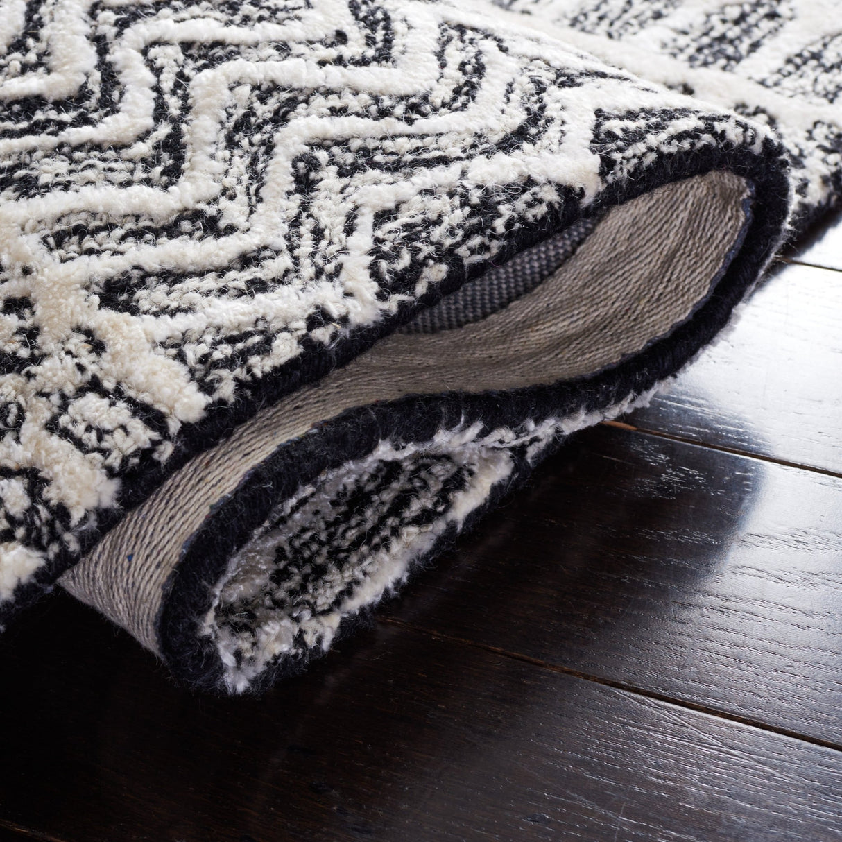 Safavieh Glamour Glm538H Charcoal/Ivory Rug - Safavieh - glm538h - 6r
