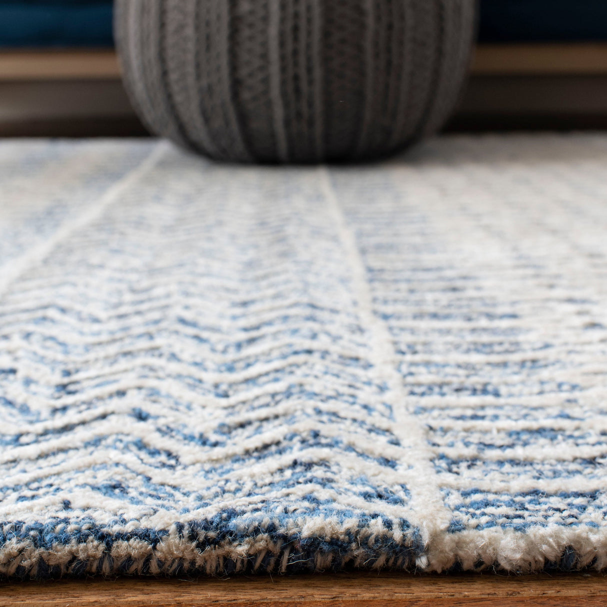 Safavieh Glamour Glm538N Navy/Ivory Rug - Safavieh - glm538n - 6r