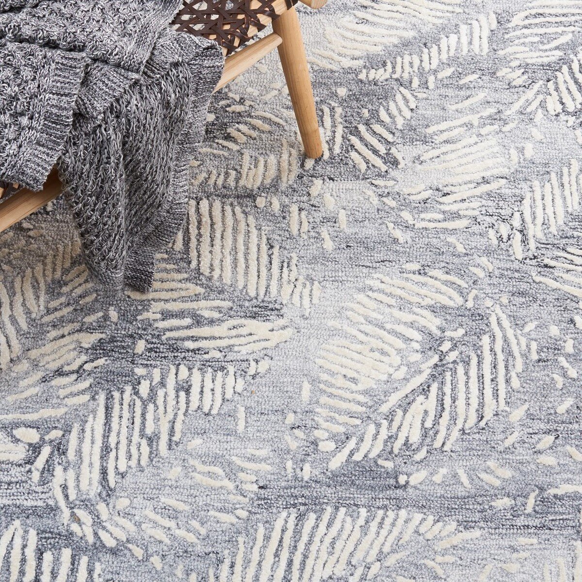 Safavieh Glamour Glm539F Grey/Ivory Rug - Safavieh - glm539f - 6r