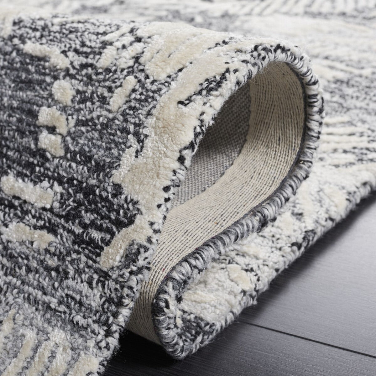Safavieh Glamour Glm539Z Black/Ivory Rug - Safavieh - glm539z - 6r