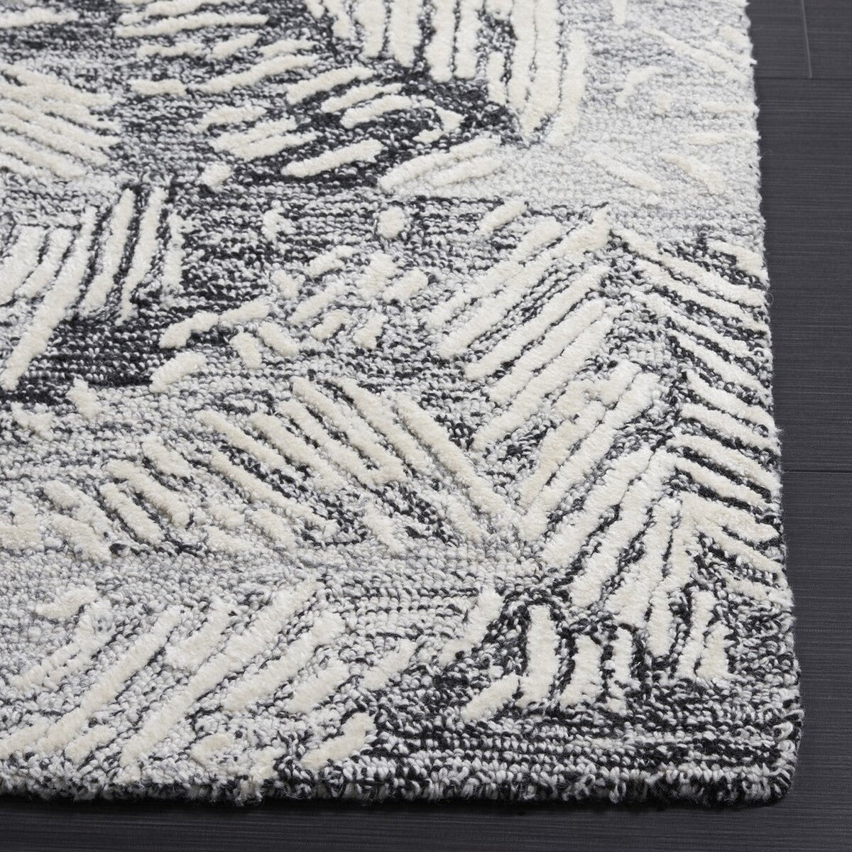 Safavieh Glamour Glm539Z Black/Ivory Rug - Safavieh - glm539z - 6r