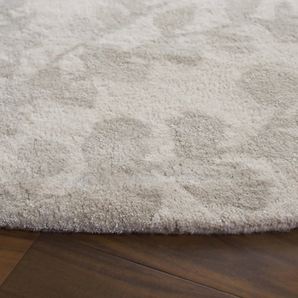 Safavieh Glamour 6'-0" x 6'-0" Rug in Ivory / Beige