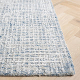 Safavieh Glamour 4'-0" x 6'-0" Rug in Blue / Ivory