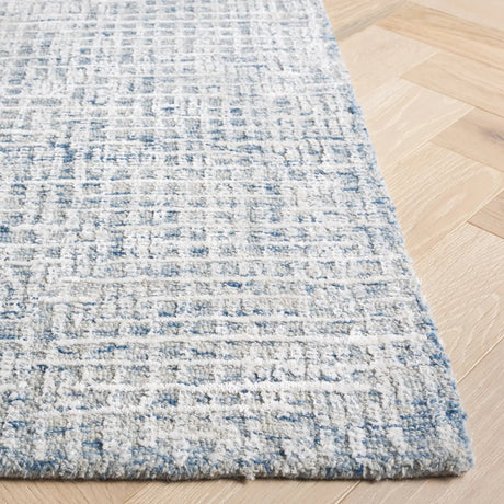 Safavieh Glamour 4'-0" x 6'-0" Rug in Blue / Ivory