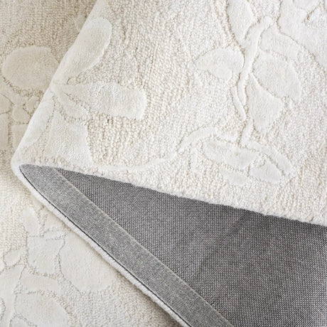 Safavieh Glamour 4'-0" x 6'-0" Rug in Ivory